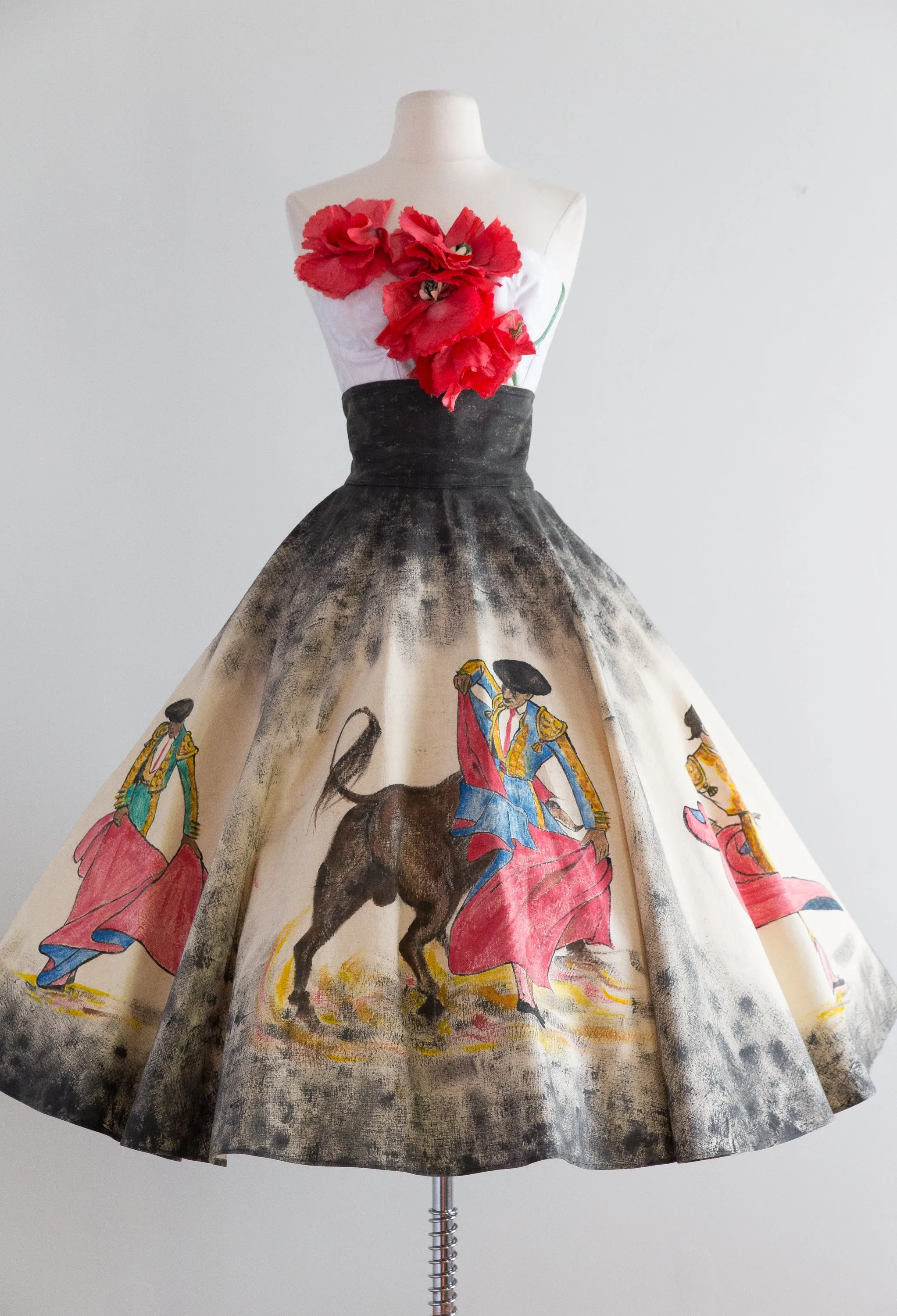 1950's Hand Painted Mexican Circle Skirt With Matadors / Small