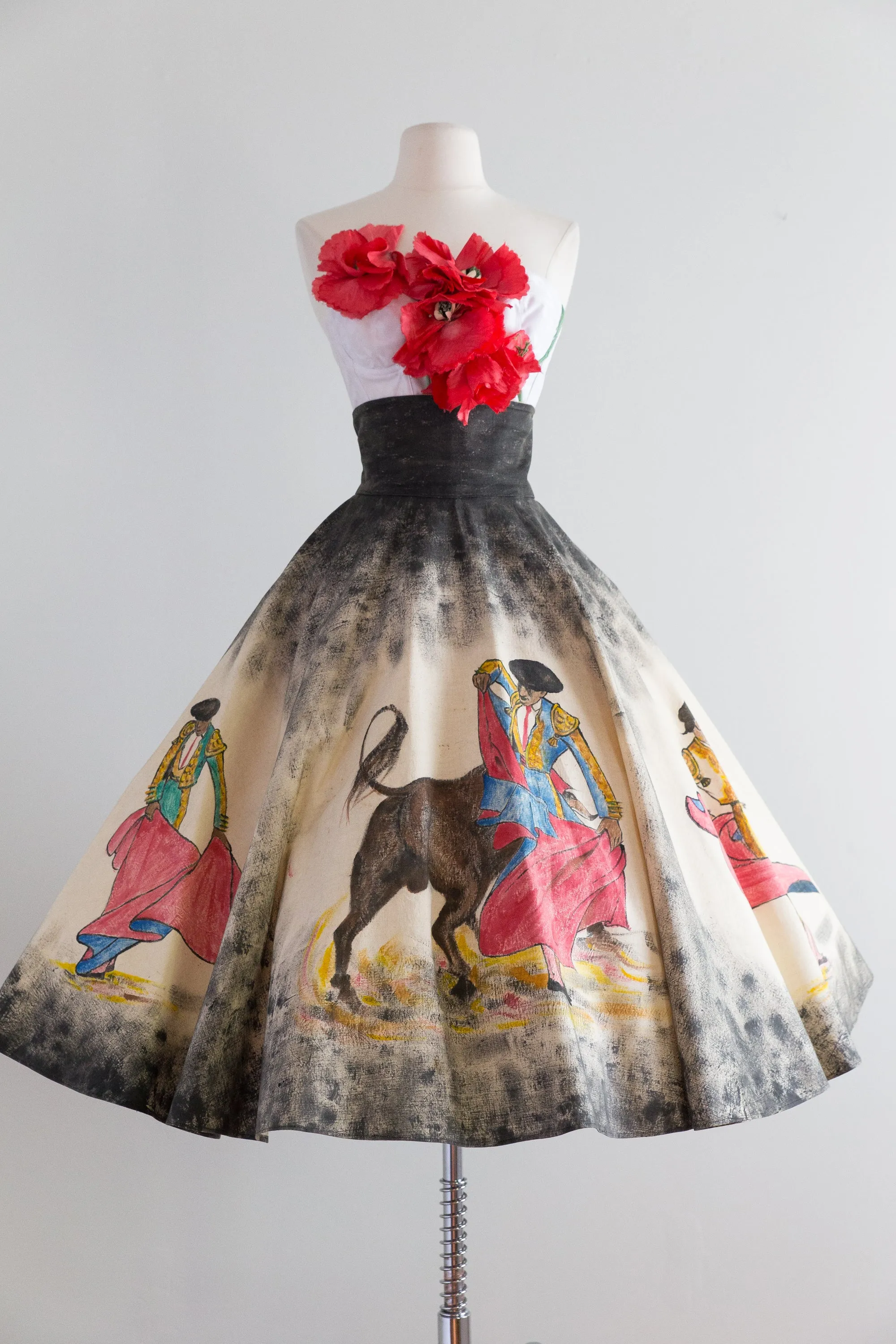 1950's Hand Painted Mexican Circle Skirt With Matadors / Small