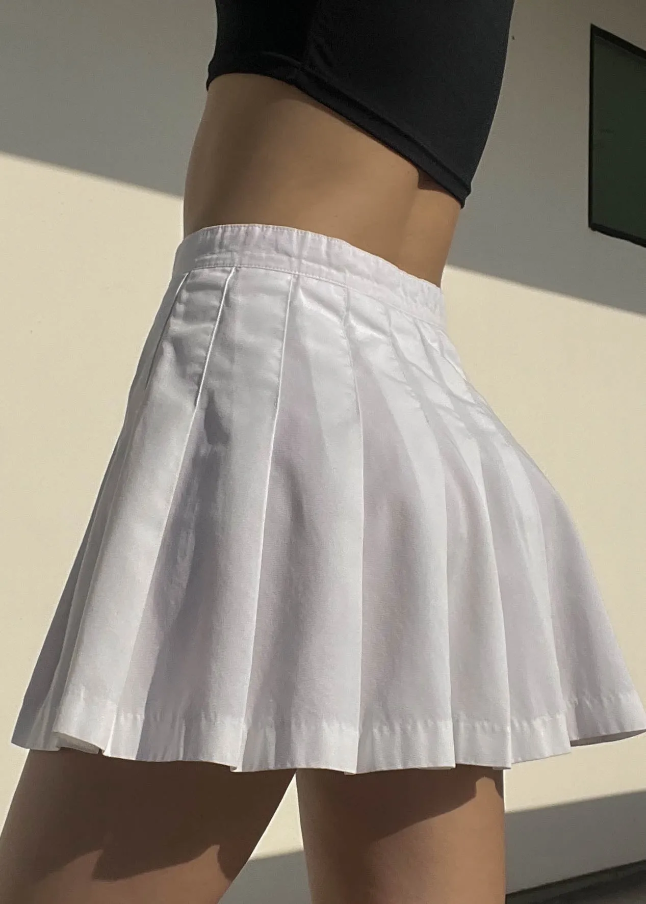 80’s White Pleated Tennis Skirt (S)