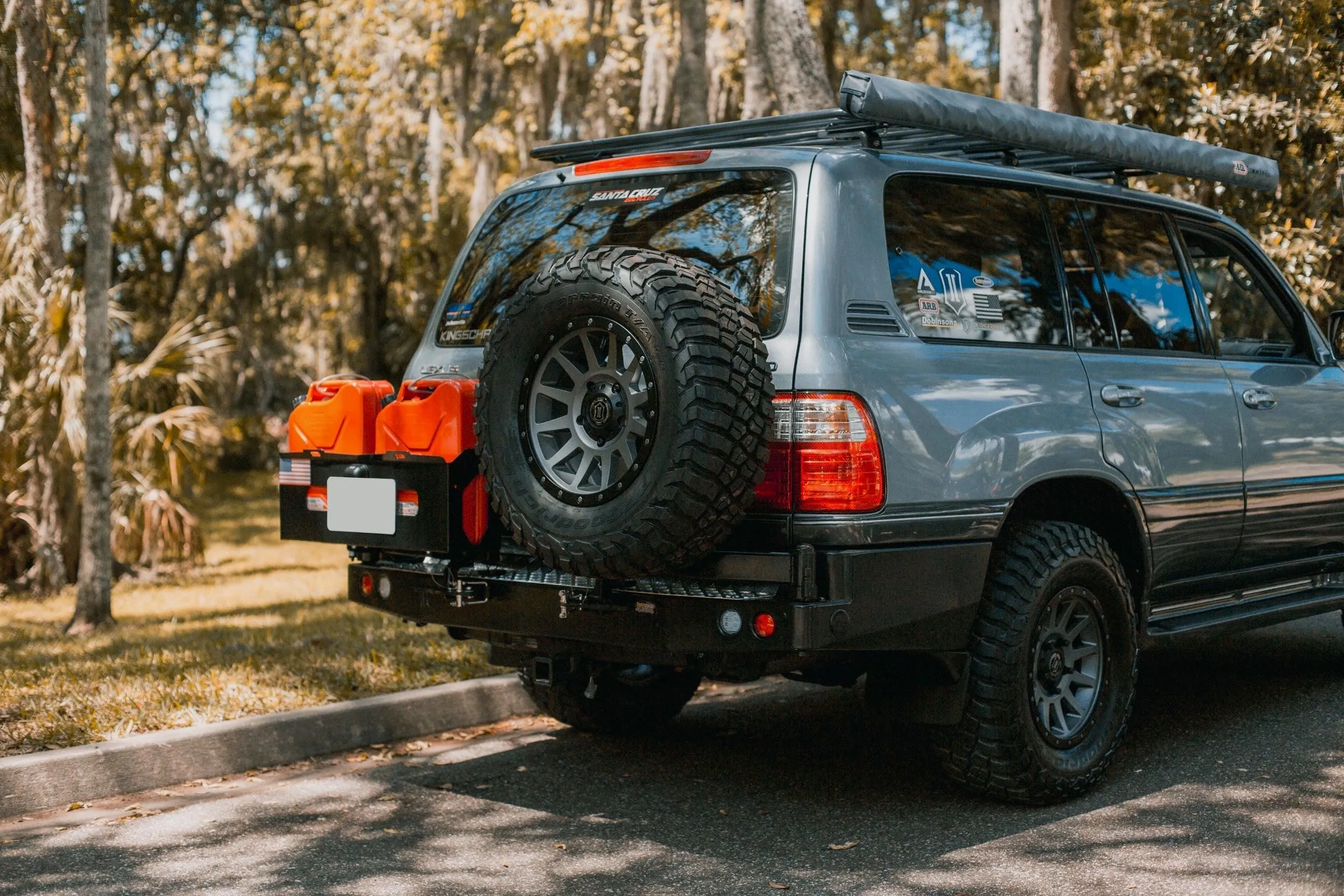 Dobinsons Rear Bumper With Swing Outs for Toyota Landcruiser 100 Series & Lexus LX470(BW80-4109)