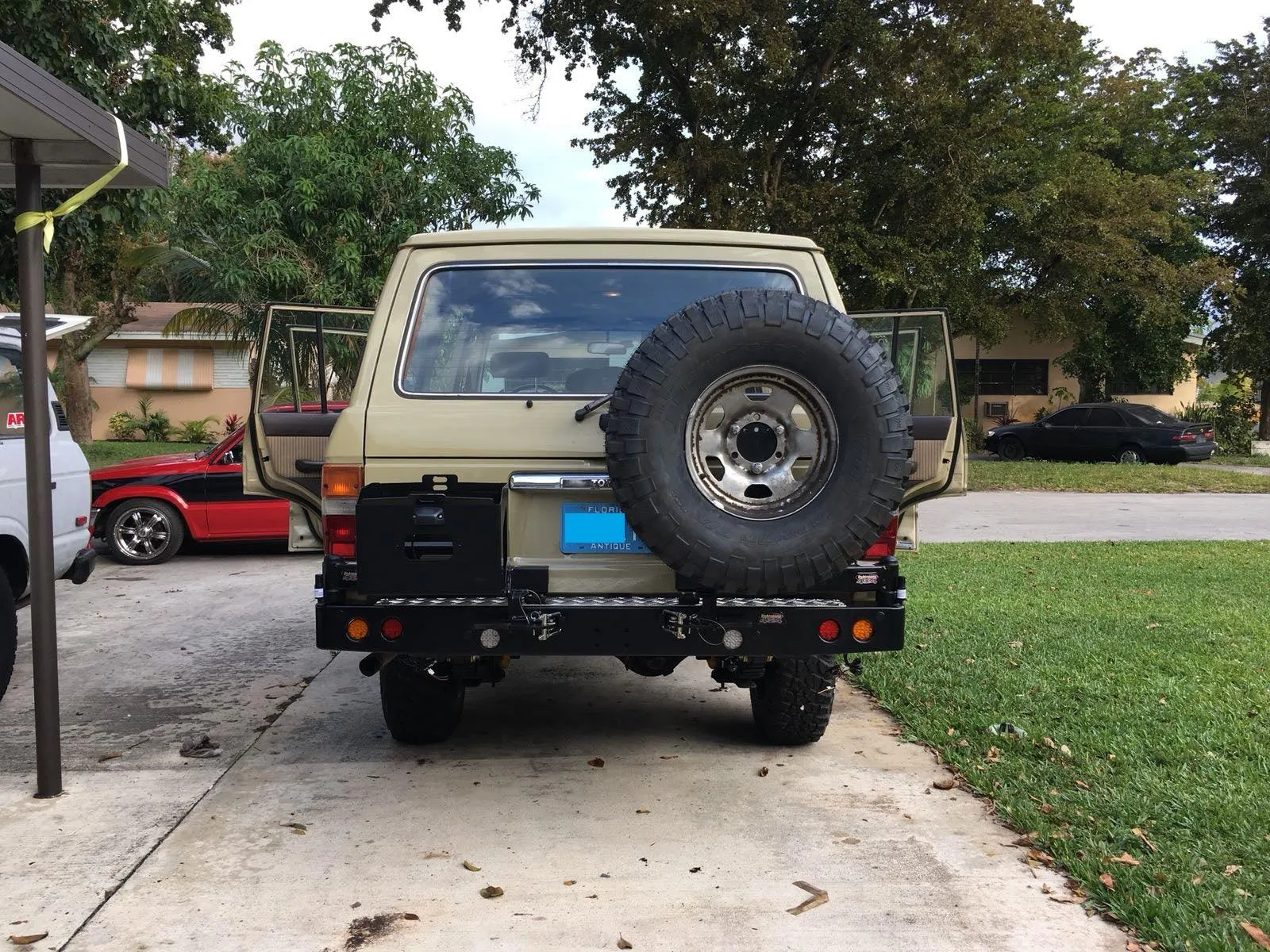 Dobinsons Rear Bumper With Swing Outs for Toyota Landcruiser 60 Series 9/1985  Models (BW80-4132)