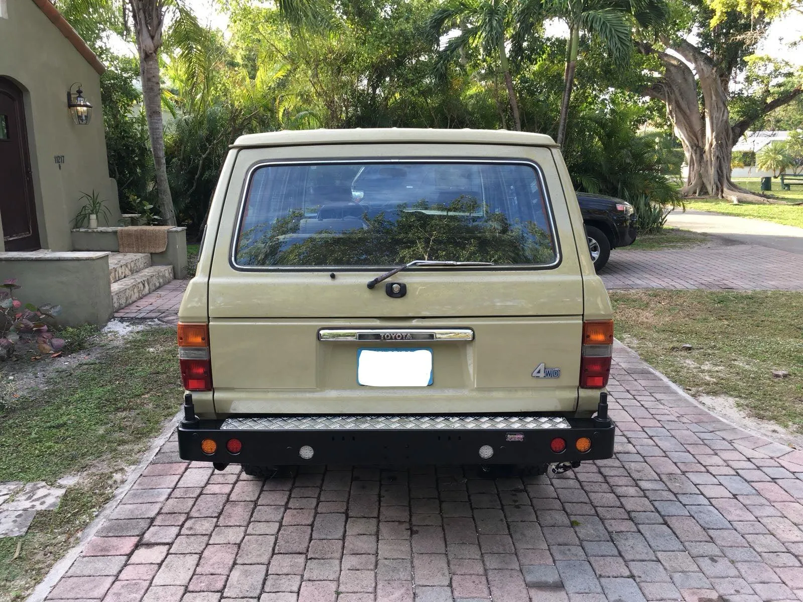Dobinsons Rear Bumper With Swing Outs for Toyota Landcruiser 60 Series 9/1985  Models (BW80-4132)