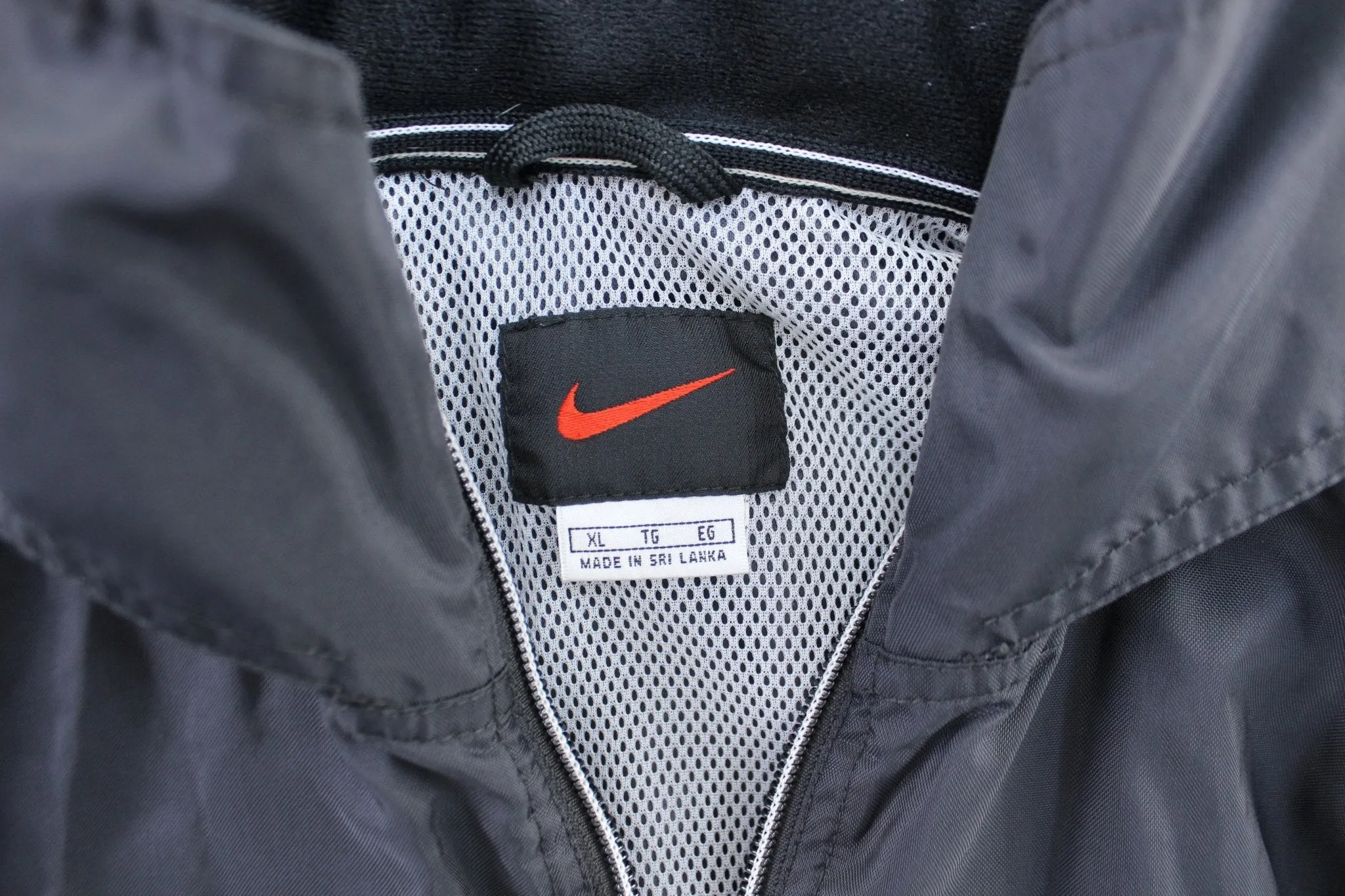 Y2K Nike Embroidered Logo Black Windbreaker Jacket